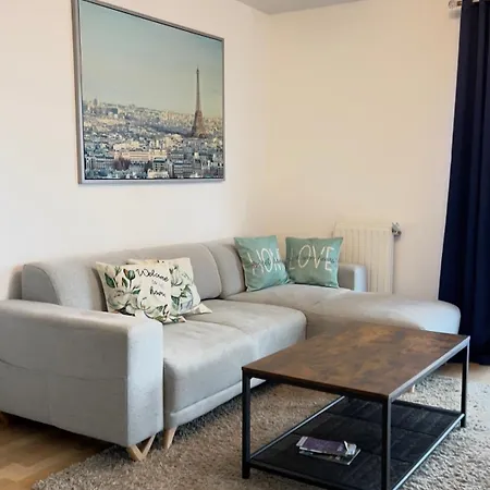 Lumiere Parisienne Appart Moderne Lumineux Et Spacieux De 66M2 Metro L13 Parking Terrasse Et Ascenseur Malakoff Exterior foto