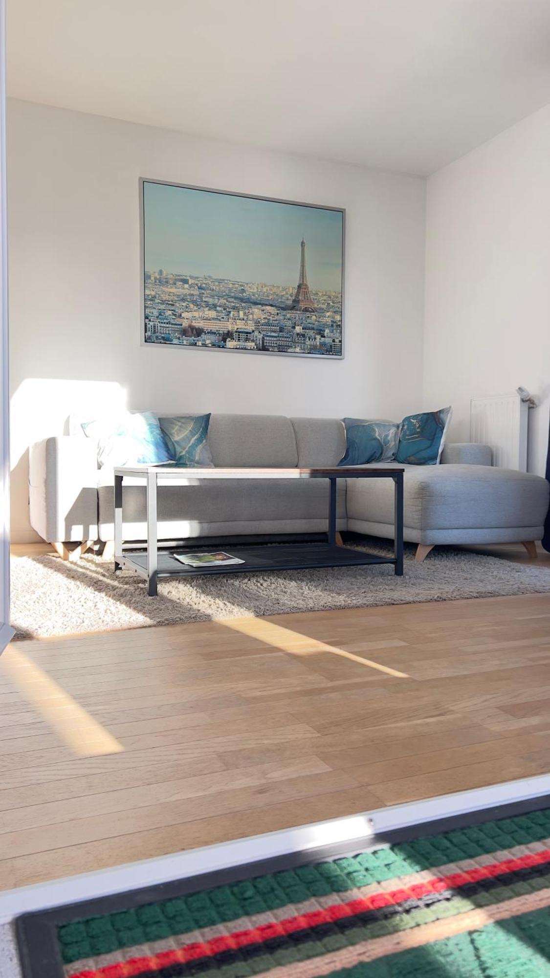 Lumiere Parisienne Moderne Lumineux Et Spacieux De 66m2 Metro L13 Parking Terrasse Et Ascenseur *